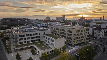 Photo of the ew construction of the Cologne-Deutz grammer school