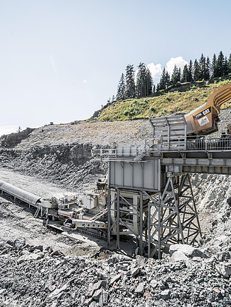 Conveyor belt at the Saalfelden quarry