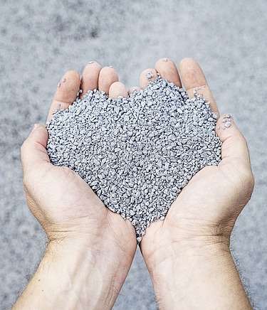 ClAir® Asphalt photokatalytisches Abstreugranulat ClAir® Asphalt photokatalytisches Abstreugranulat