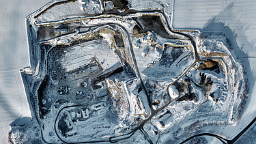 Limestone quarry climate-neutral raw material extraction Bird's eye view of Eigenrieden limestone quarry