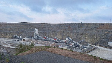 Alternative to diesel powered screening machines Processing plant with green electricity