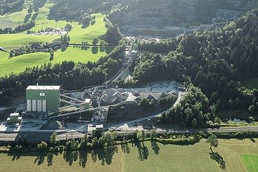 Foto vom Werksgelände Diabaswerk Saalfelden, Österreich