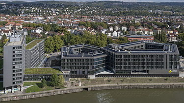 Aerial view of the new Esslingen district administration office with green roofs and photovoltaic system